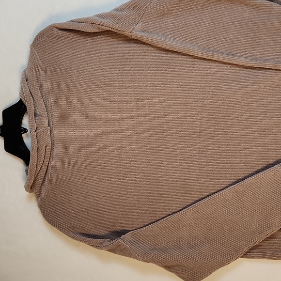 Spring + Mercer Women's Sweater Size Medium Blush - Picture 9 of 10